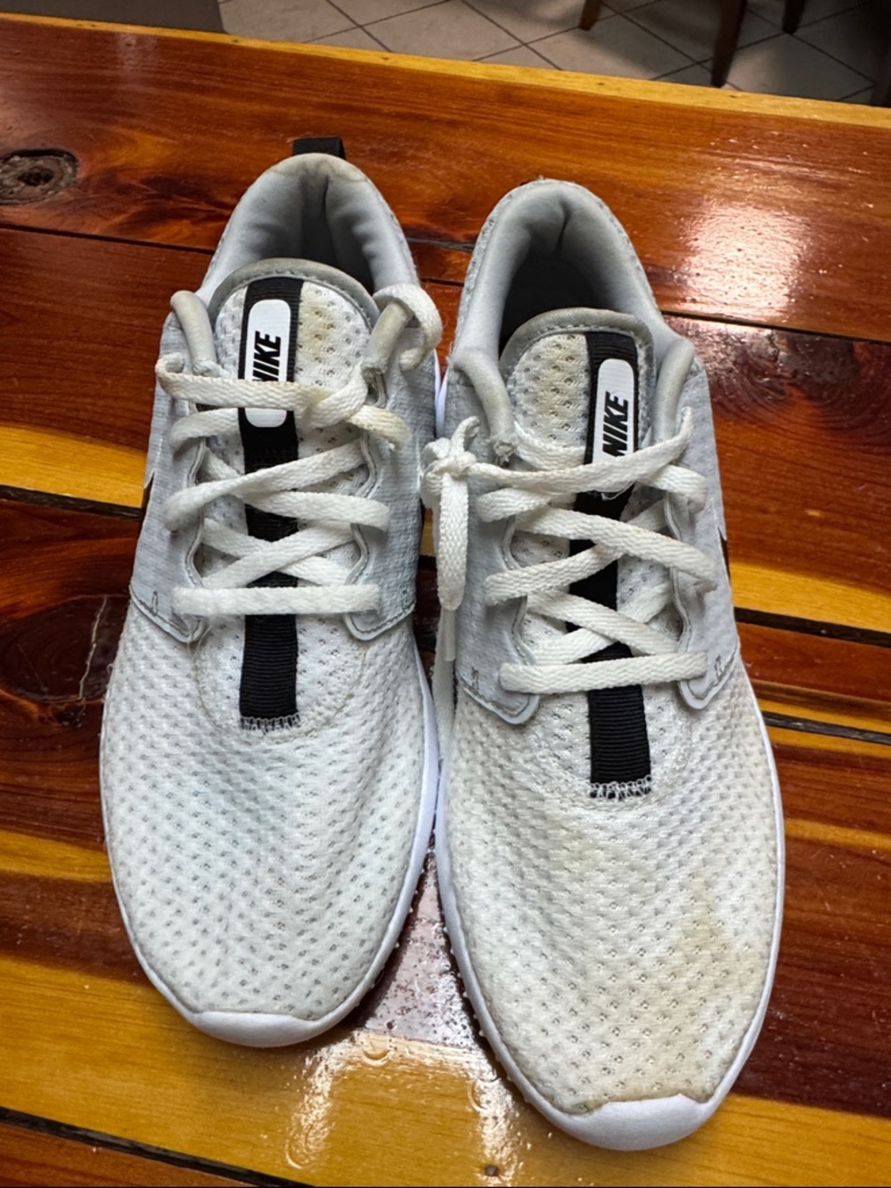 Nike Golf Shoes Great Shape Needs a bit of cleaning…